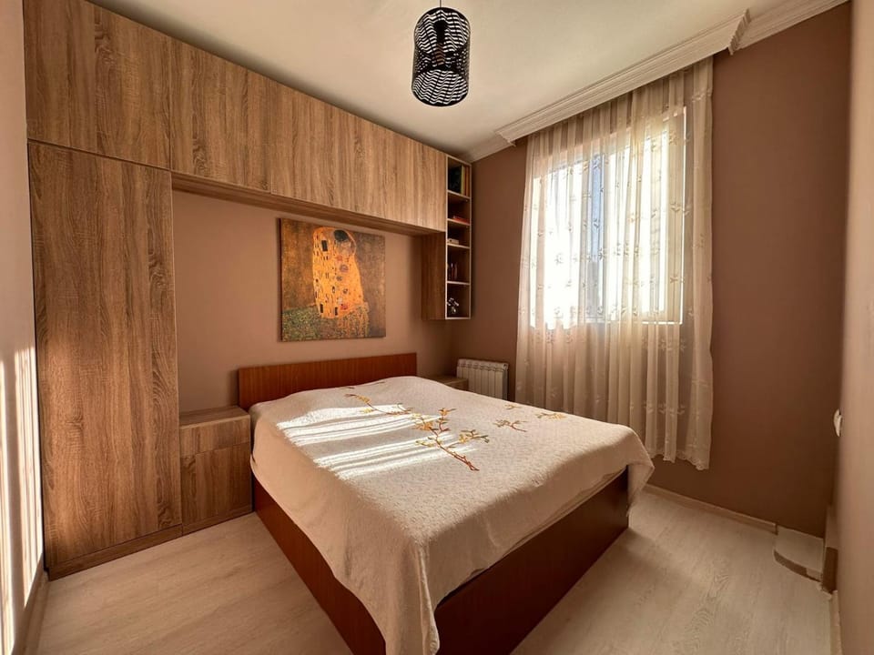 Bed, Photo of the whole room, Bedroom, wardrobe