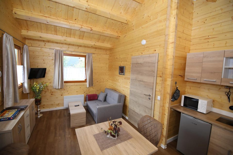 BBQ facilities, Garden, Balcony/Terrace, Kitchen or kitchenette, Living room, Seating area, Dining area, Garden view