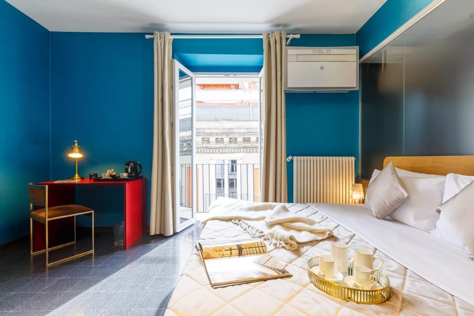 Bed, Photo of the whole room, Bedroom, internet, air conditioner