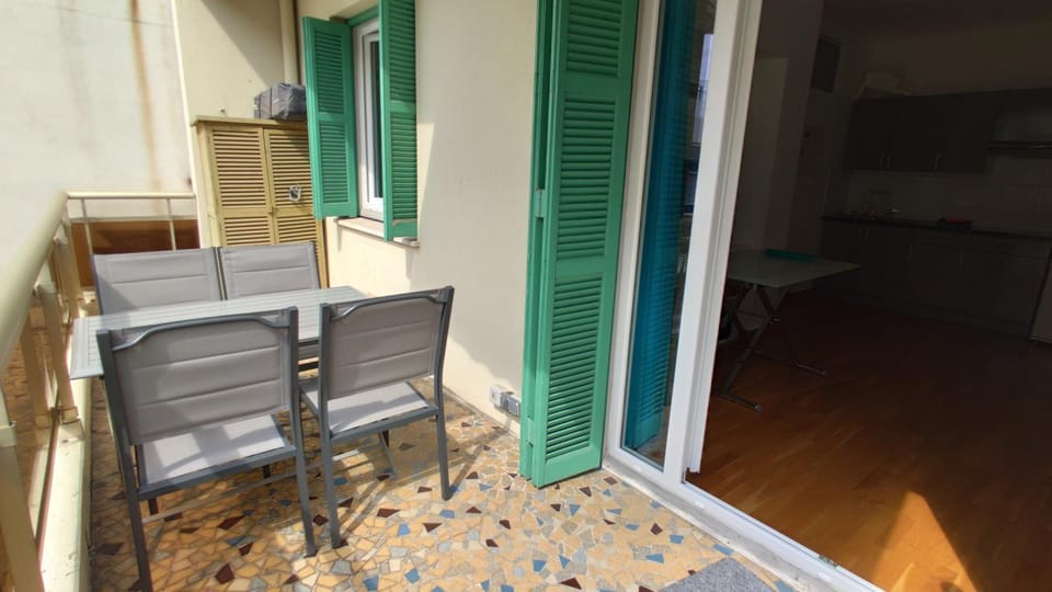 Patio, Patio, Balcony/Terrace, Balcony/Terrace