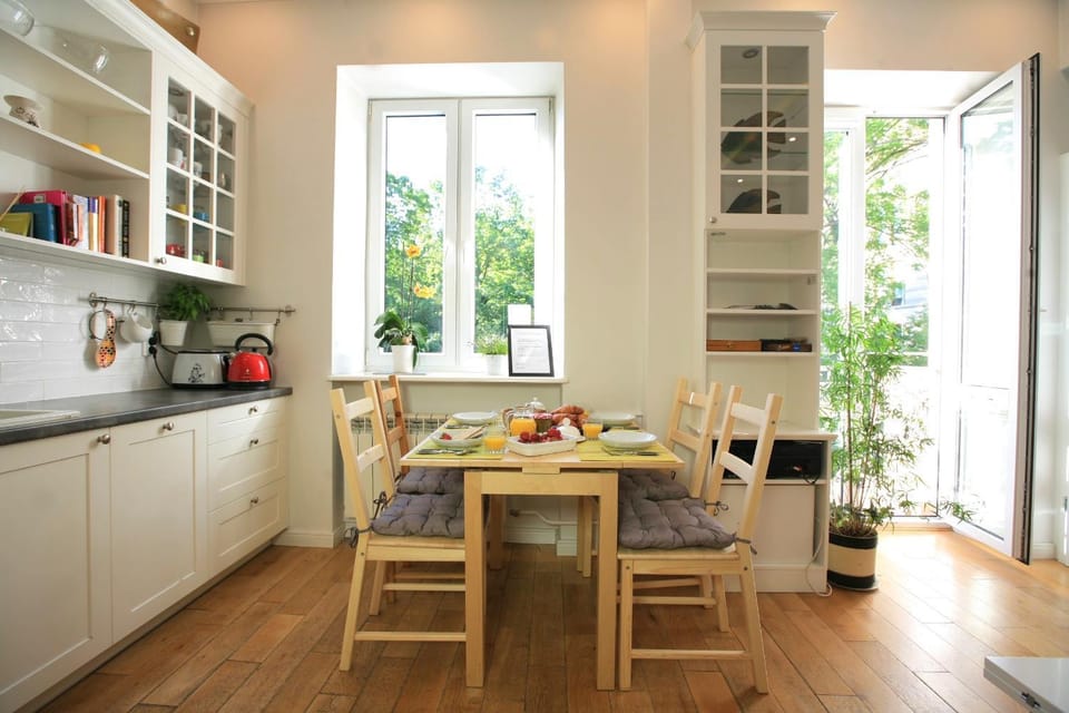 Warsaw Concierge Traveller's Nest Wspólna Apartment in Warsaw