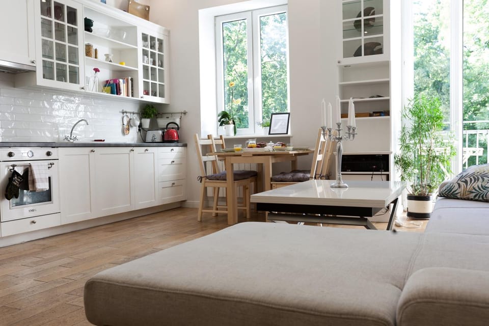 Warsaw Concierge Traveller's Nest Wspólna Apartment in Warsaw