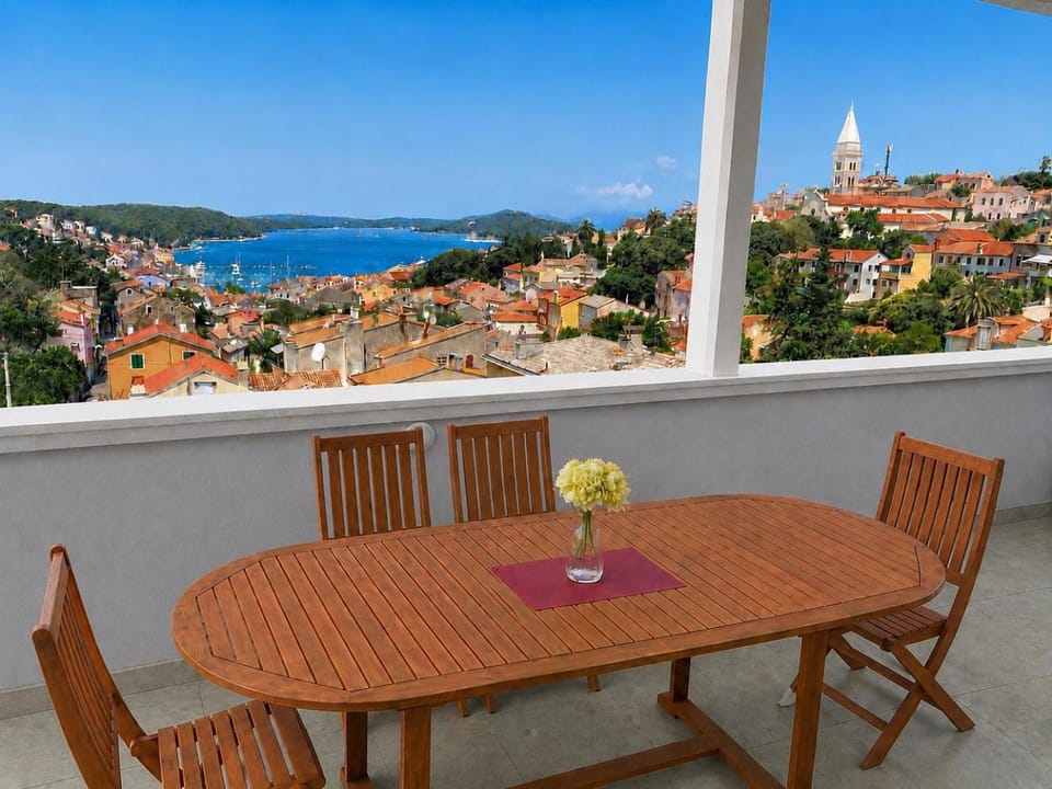 Losinj Panorama Penthouse Apartment in Mali Losinj