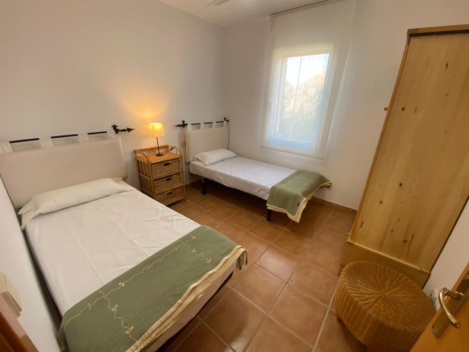 Bed, Bedroom, wardrobe