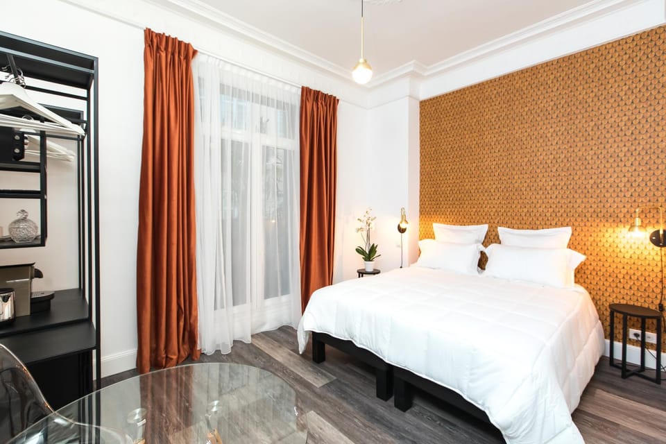 Bed, Photo of the whole room