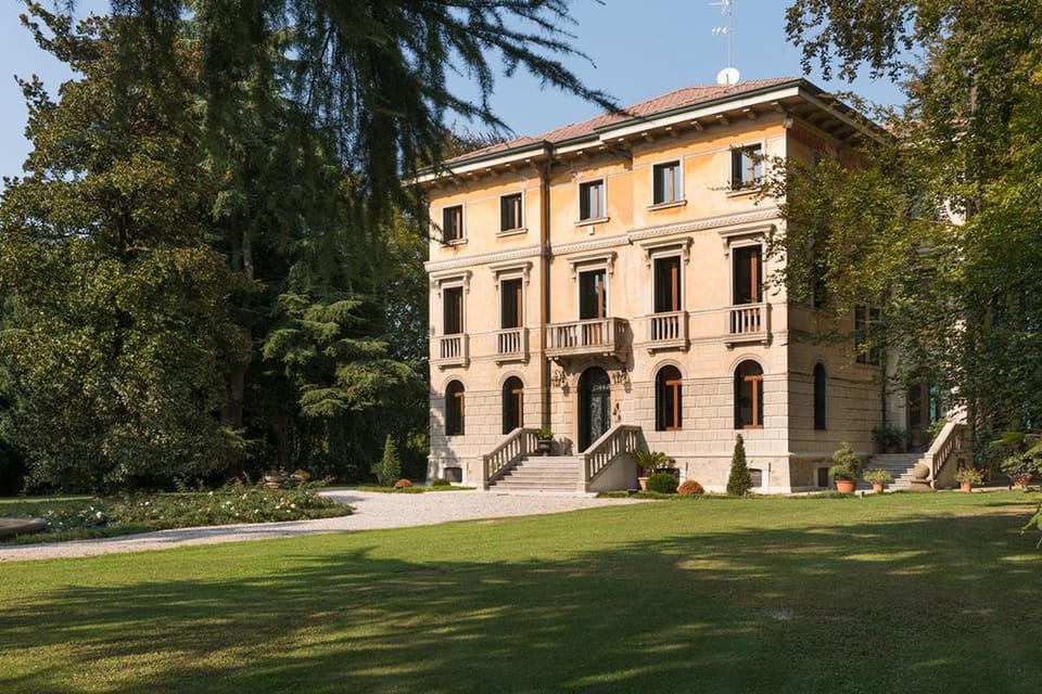 Property building, Garden