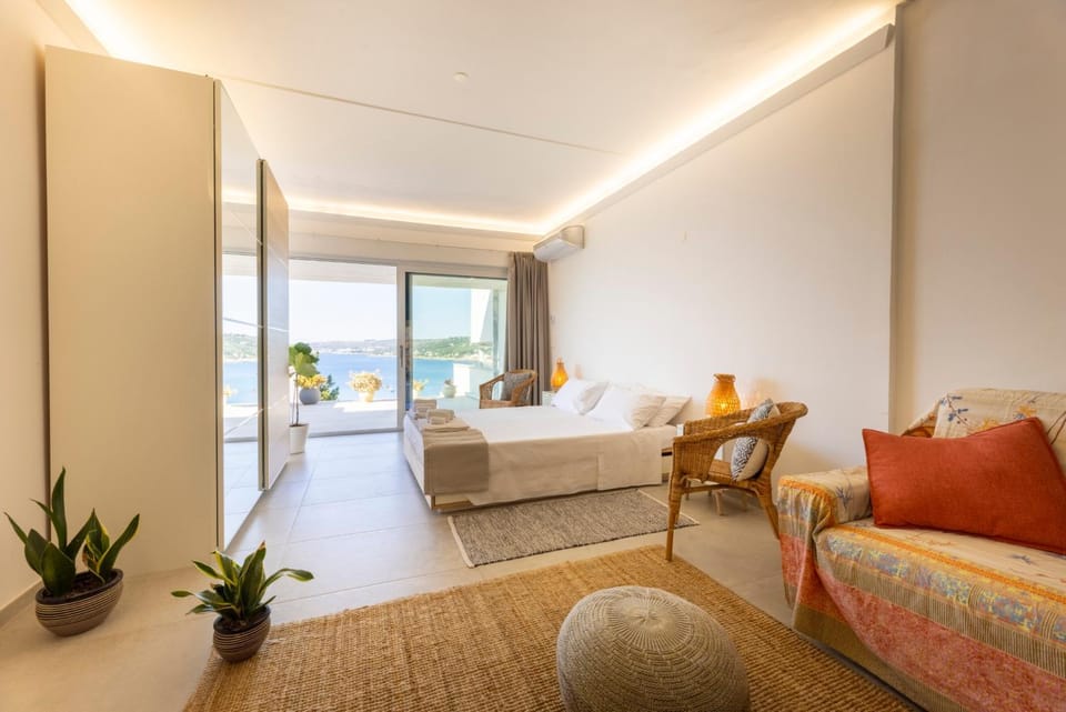 Bed, View (from property/room), Bedroom, Sea view
