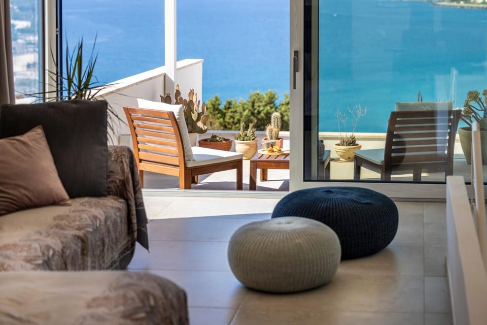 Day, View (from property/room), Living room, Sea view