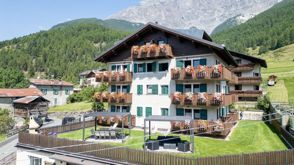 Residence Casa Federica Apartment hotel in Canton of Grisons