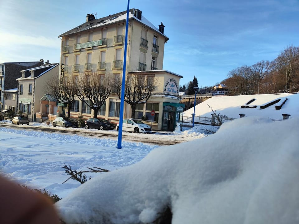 Property building, Winter