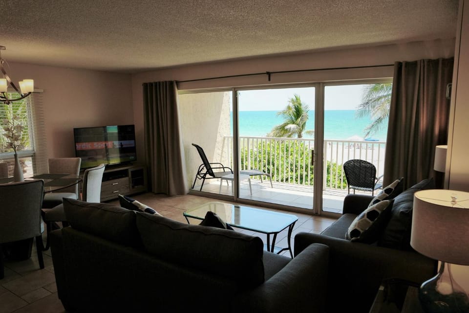 Living room, Sea view