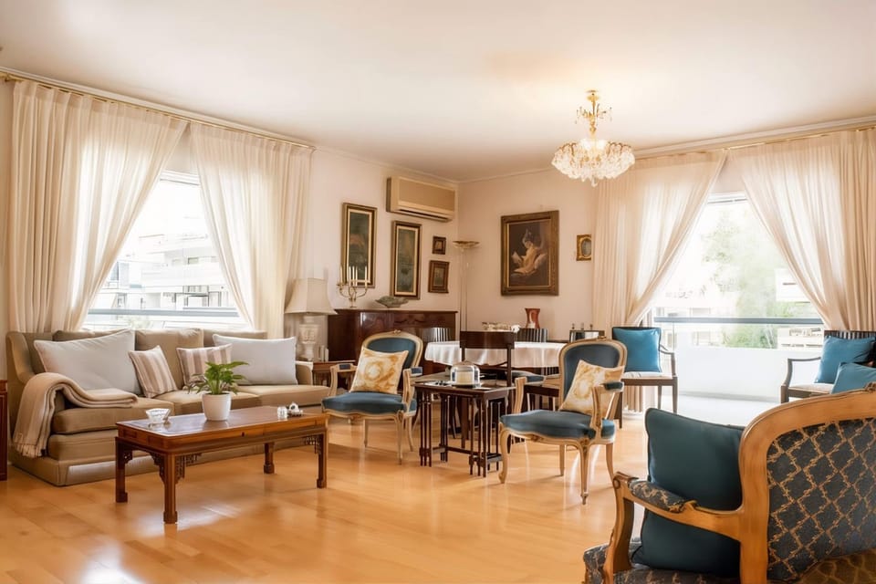 Luxurious apt in the Athenian Riviera Apartment in Alimos
