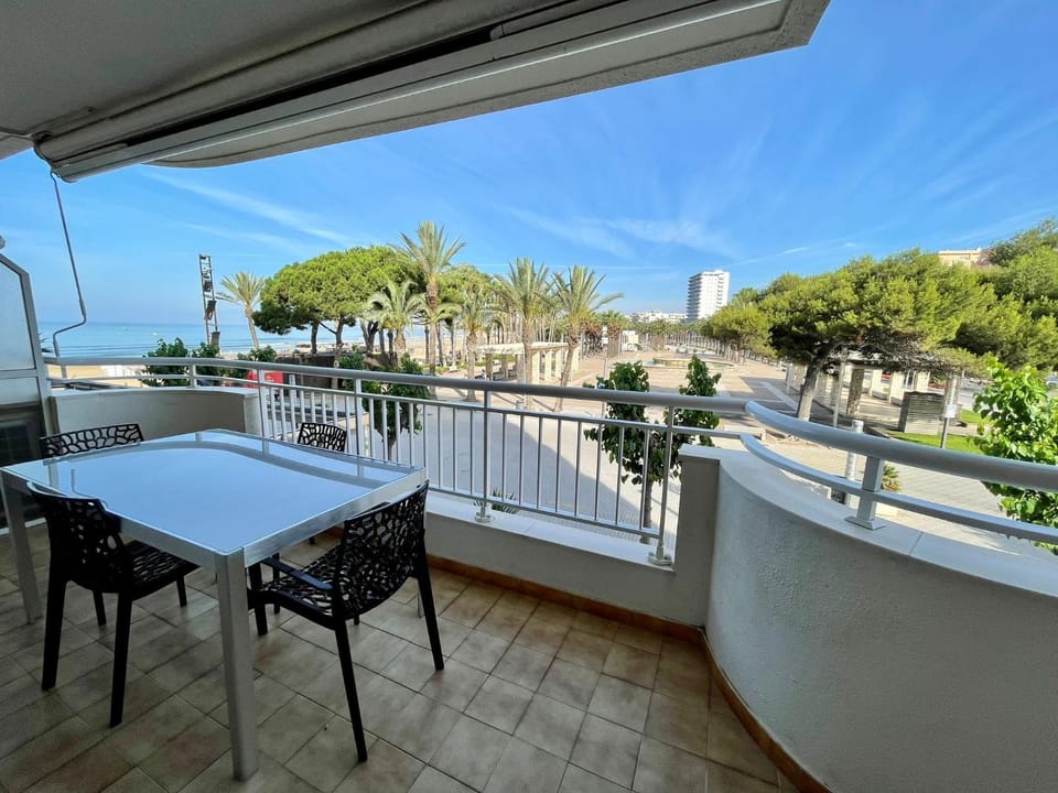 Natural landscape, Balcony/Terrace, Sea view