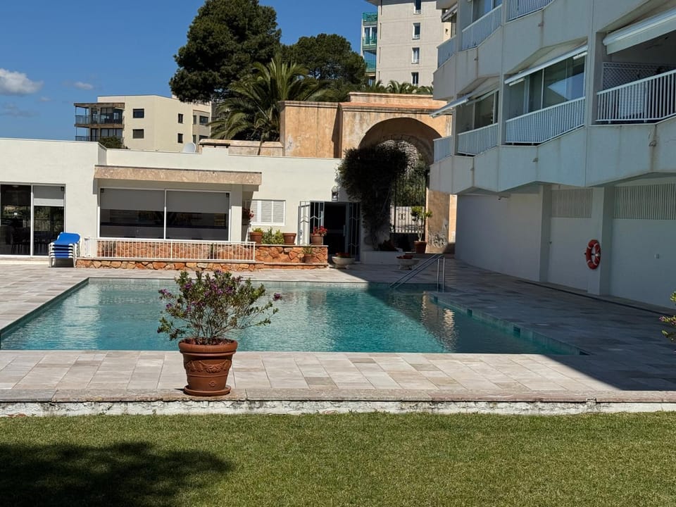 Piso Castell con vistas al mar, piscina en la primera linea Apartment in Salou