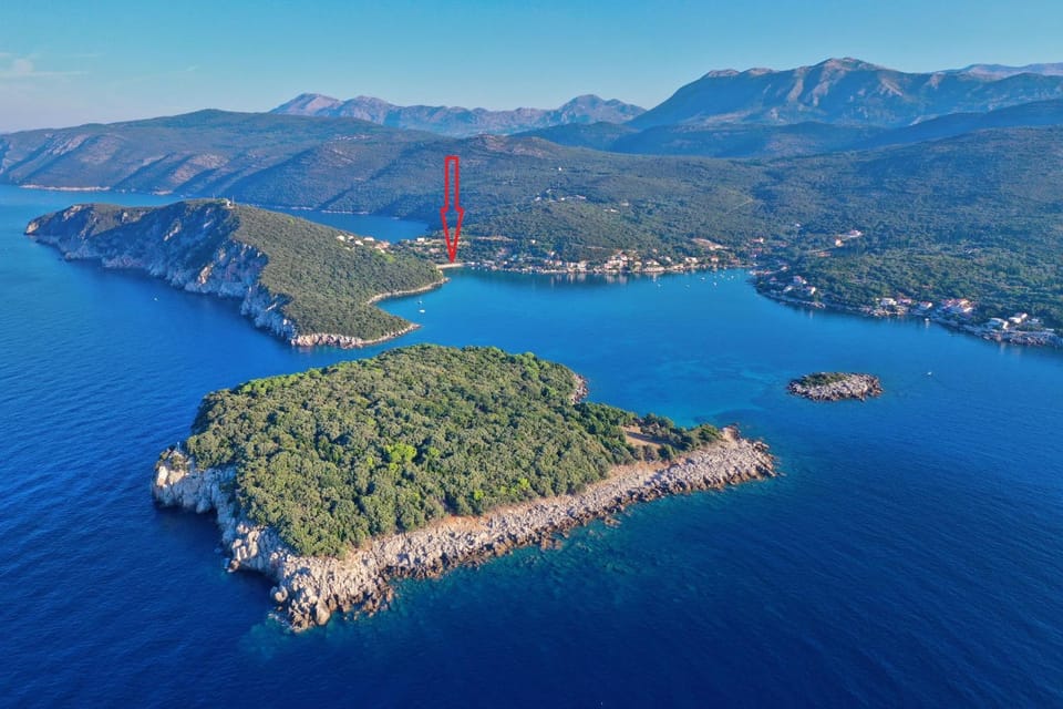 Off site, Neighbourhood, Natural landscape, Bird's eye view, Beach, Garden view, Garden view, Sea view, Sea view