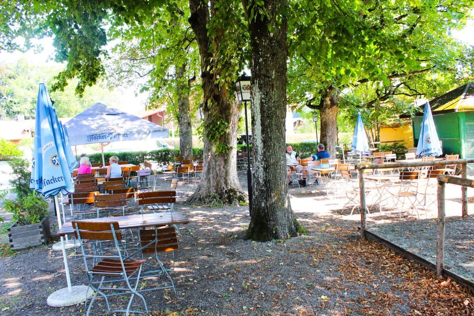 Gasthof Jägerwirt Bed and Breakfast in Starnberg