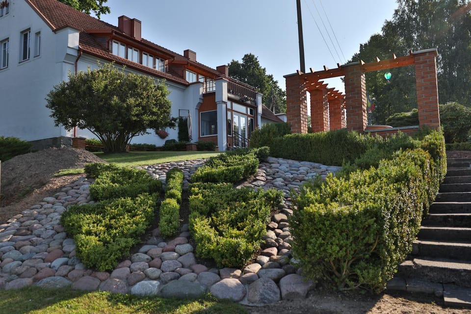 Ašmonienės svečių namai "Senoji mokyklėlė" Bed and Breakfast in Kaliningrad Oblast, Russia