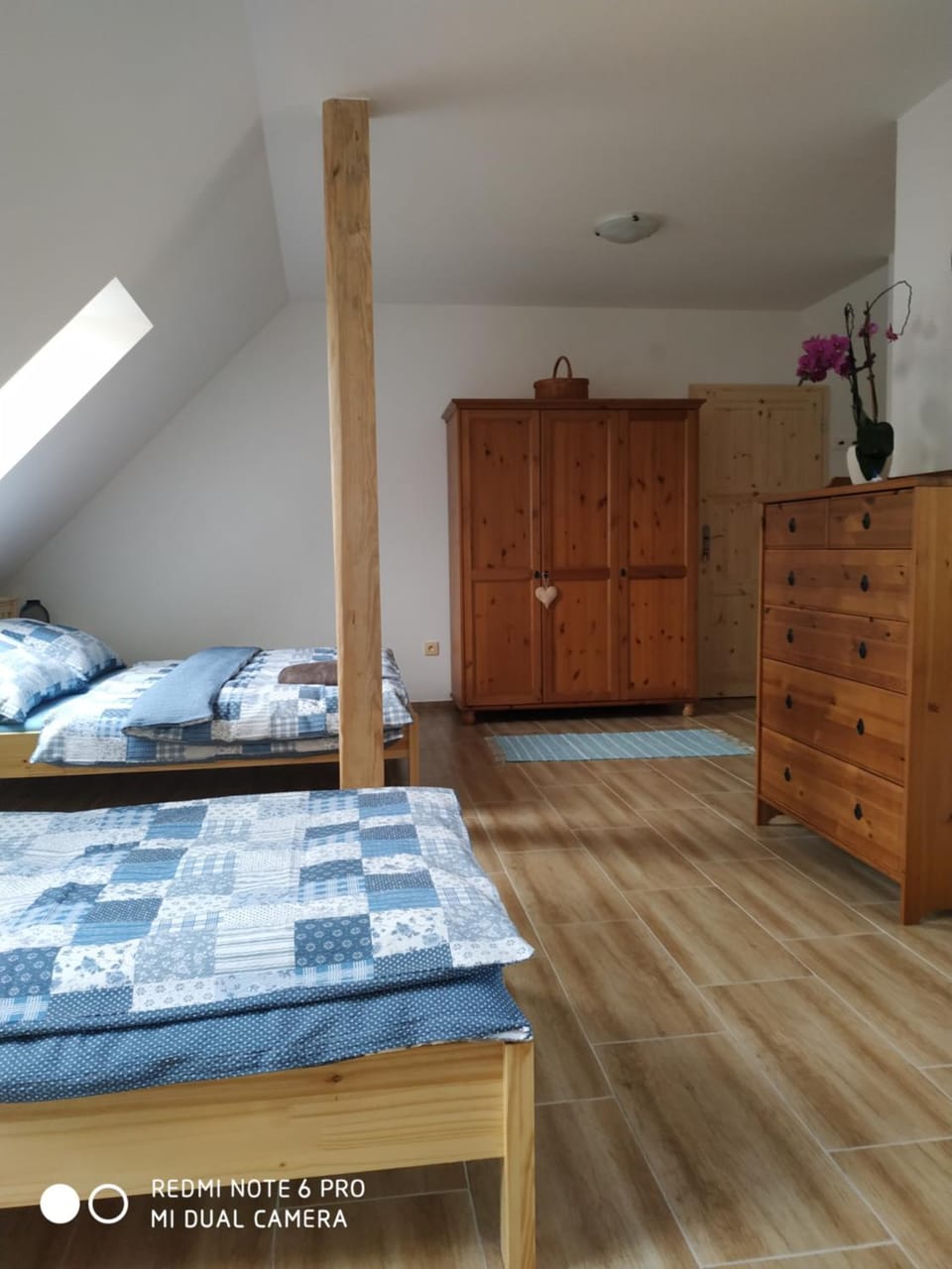 Bedroom, wardrobe