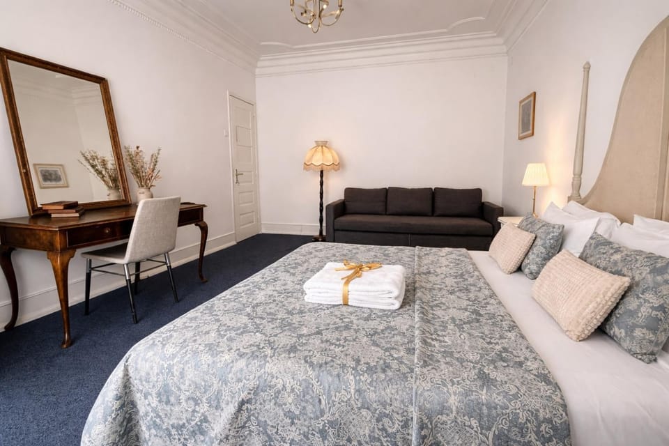 6 Clouds Apartment Bed and Breakfast in Lisbon