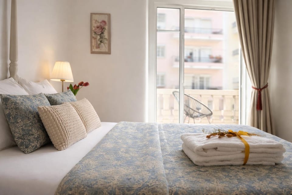 6 Clouds Apartment Bed and Breakfast in Lisbon