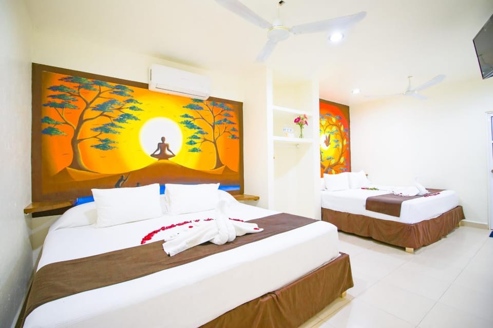 Bed, TV and multimedia, Photo of the whole room, Bedroom, towels, air conditioner