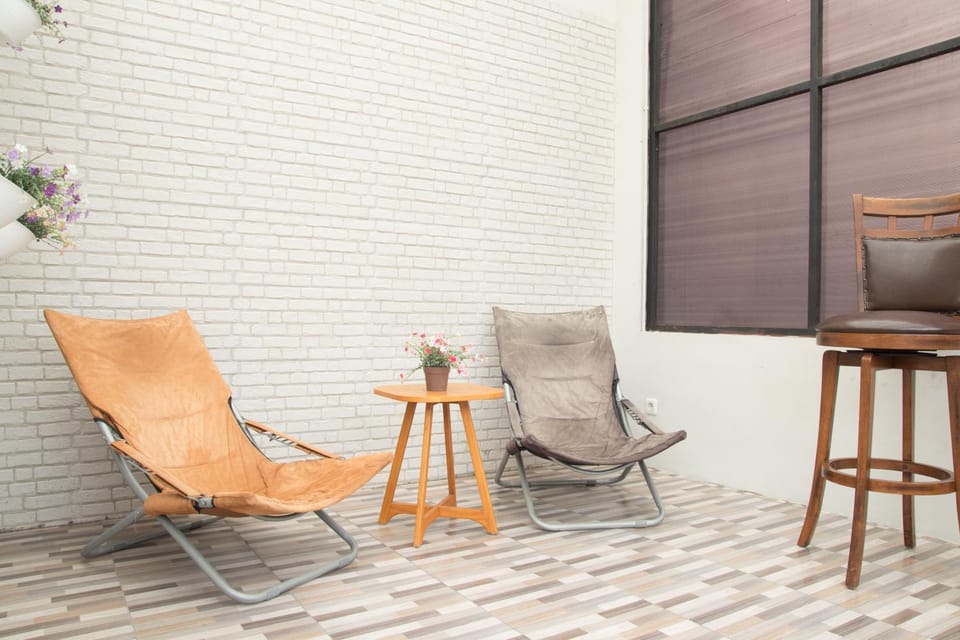 Patio, Seating area
