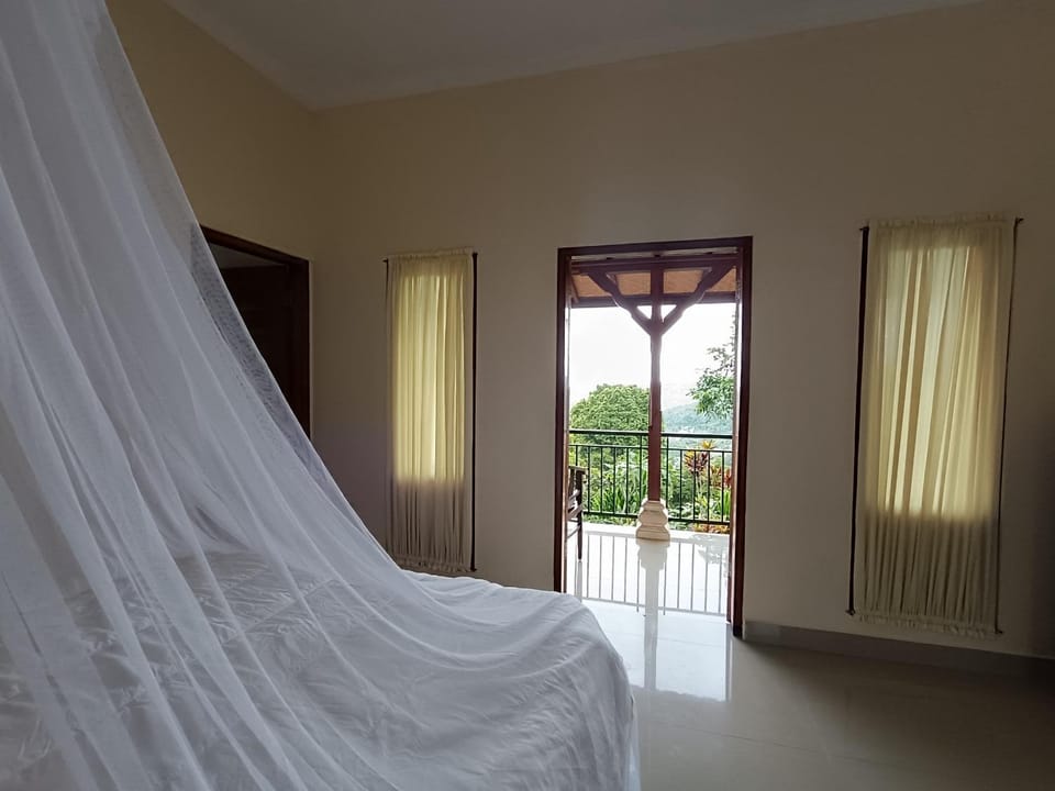 Bed, View (from property/room), Balcony/Terrace, Photo of the whole room, Bedroom