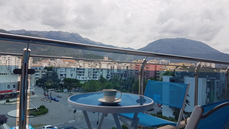 City view, Mountain view, Street view