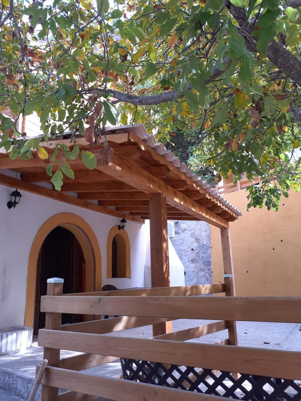 Off site, Balcony/Terrace