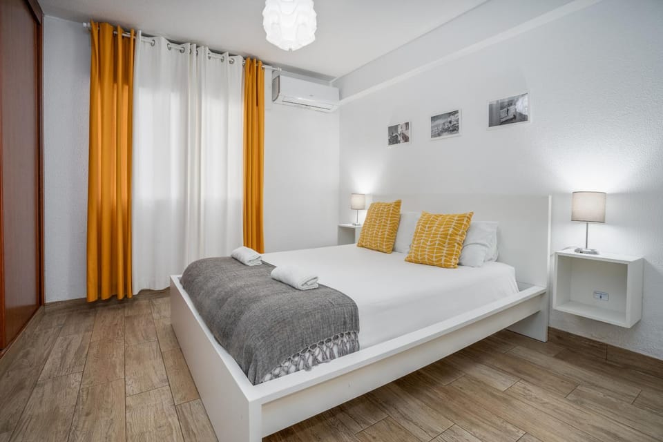 Bed, Bedroom