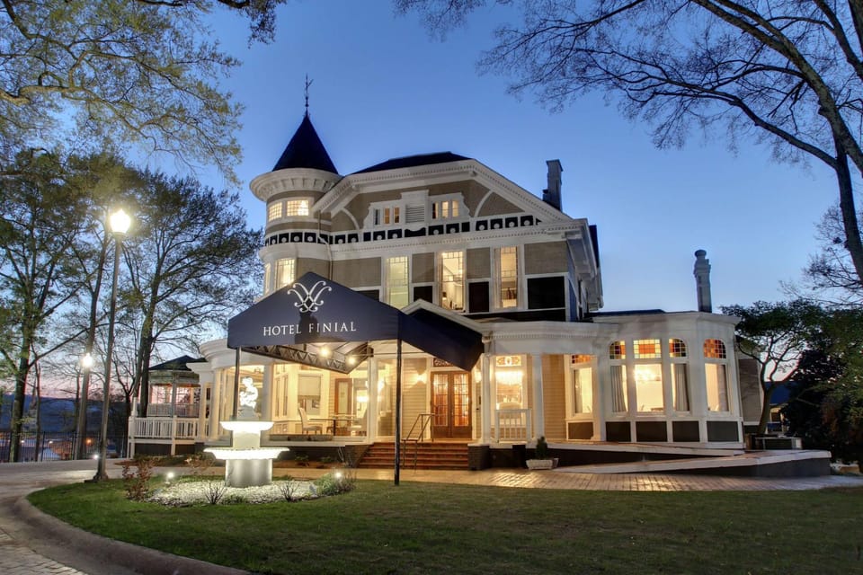 Property building, On site, Time of day, Sunset