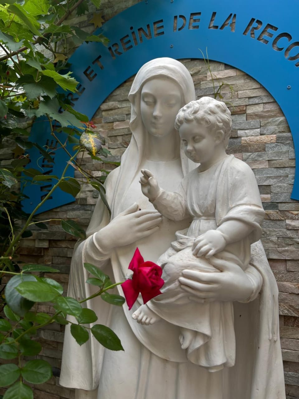 La Sainte Famille Bed and Breakfast in Lourdes