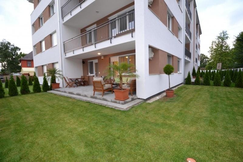 Garden, Balcony/Terrace