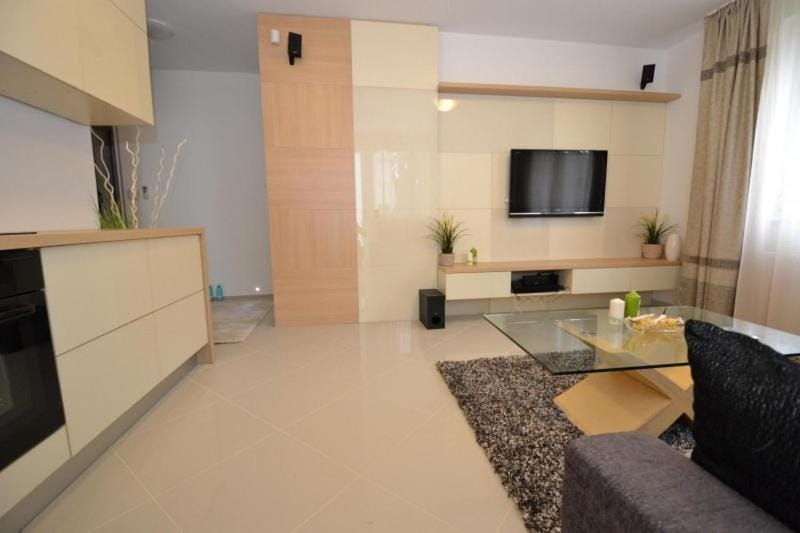 TV and multimedia, Living room