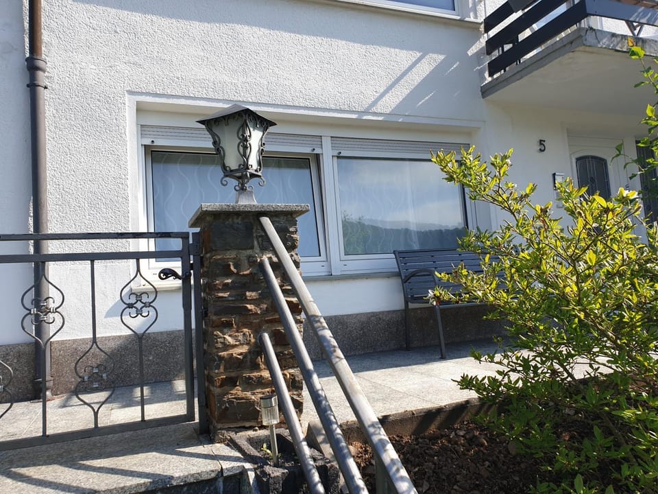 Facade/entrance, Street view