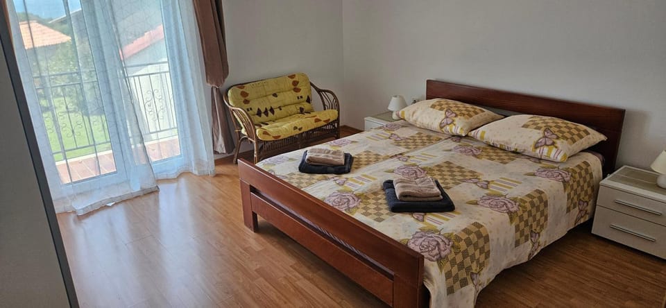 Bedroom, furniture, furniture