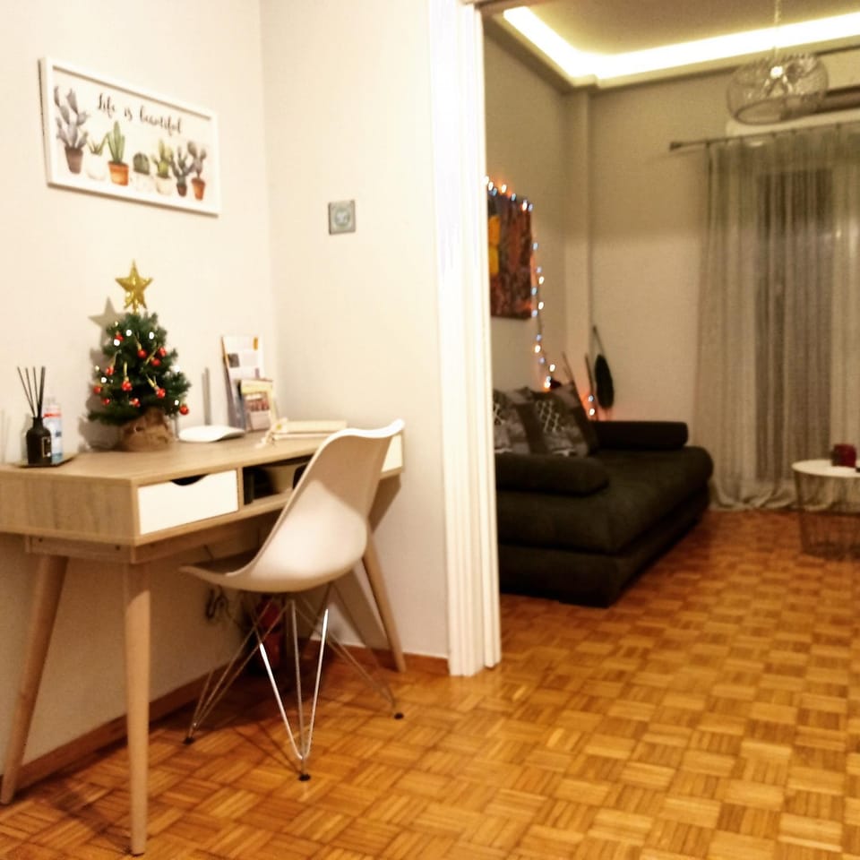 Living room, Seating area