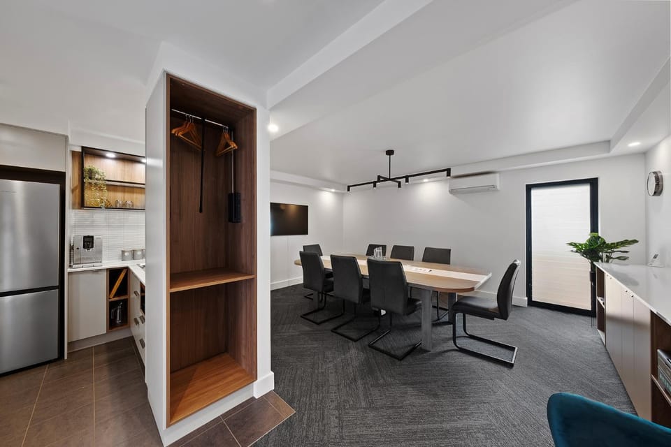 Meeting/conference room