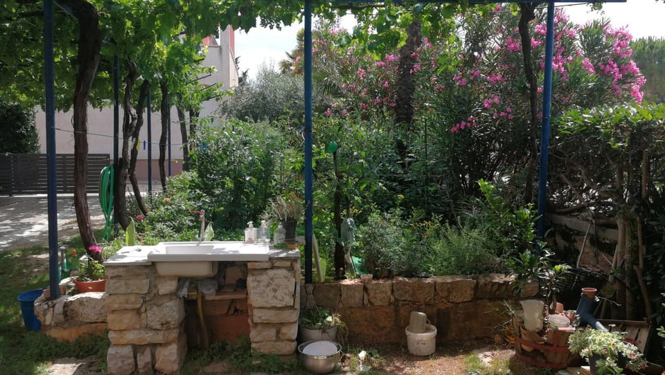Property building, Garden