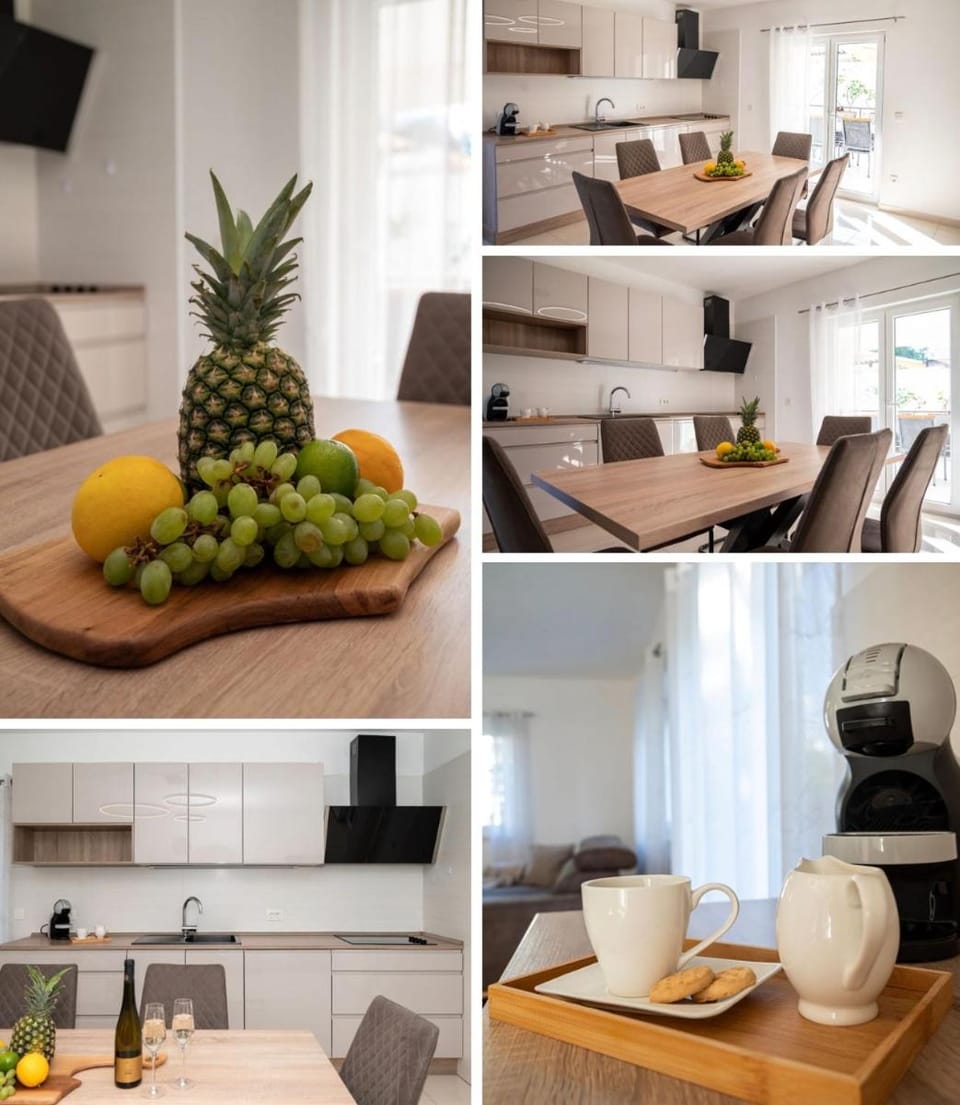 Kitchen or kitchenette, Food and drinks, Dining area, Food