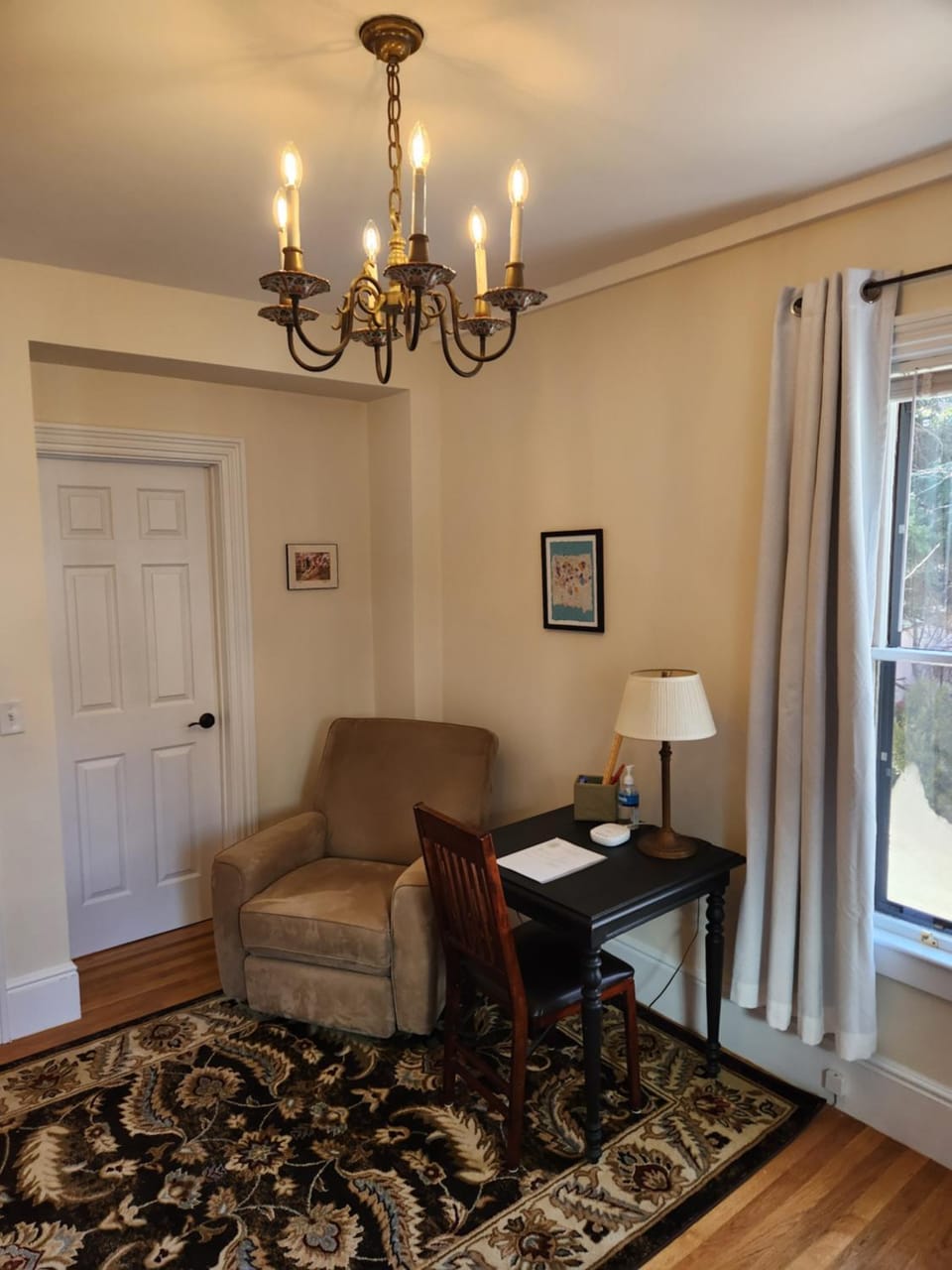 Davis Square Inn Bed and Breakfast in Somerville