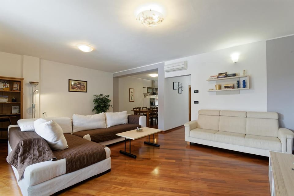 Kitchen or kitchenette, Living room, Seating area
