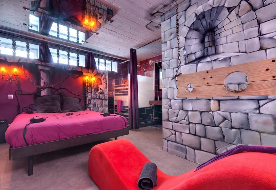 Chambre Marquis de Sade Apartment hotel in Auvergne-Rhône-Alpes
