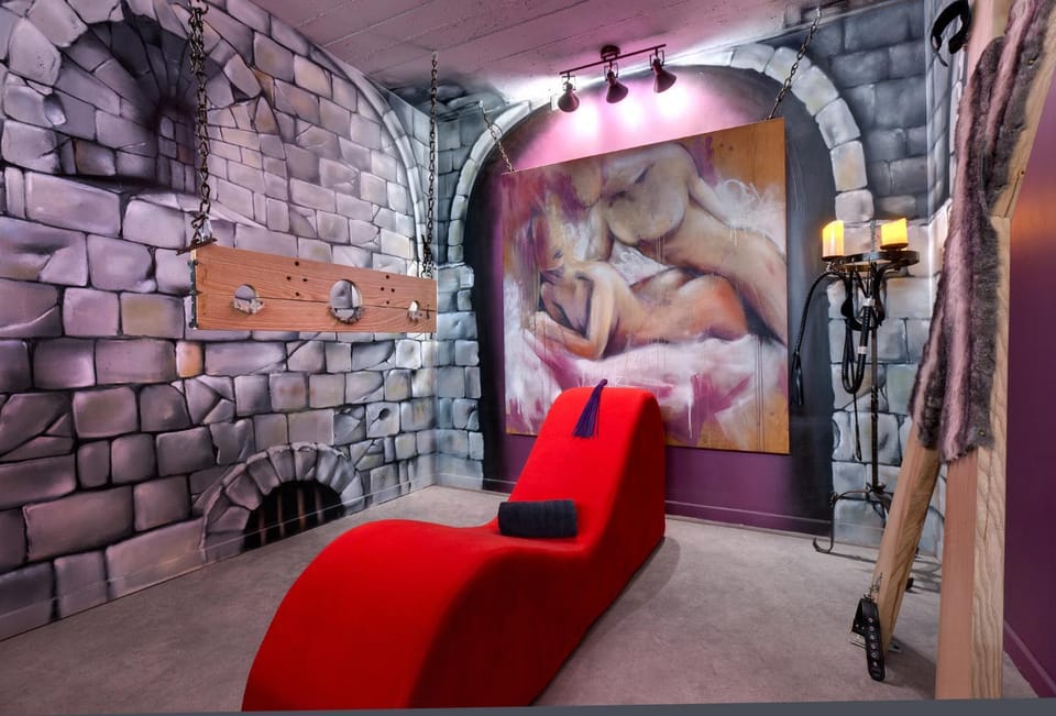 Chambre Marquis de Sade Apartment hotel in Auvergne-Rhône-Alpes