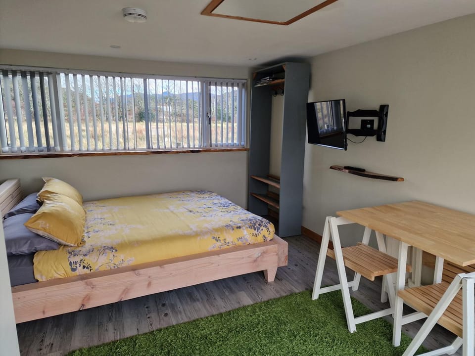 Living room, Bedroom