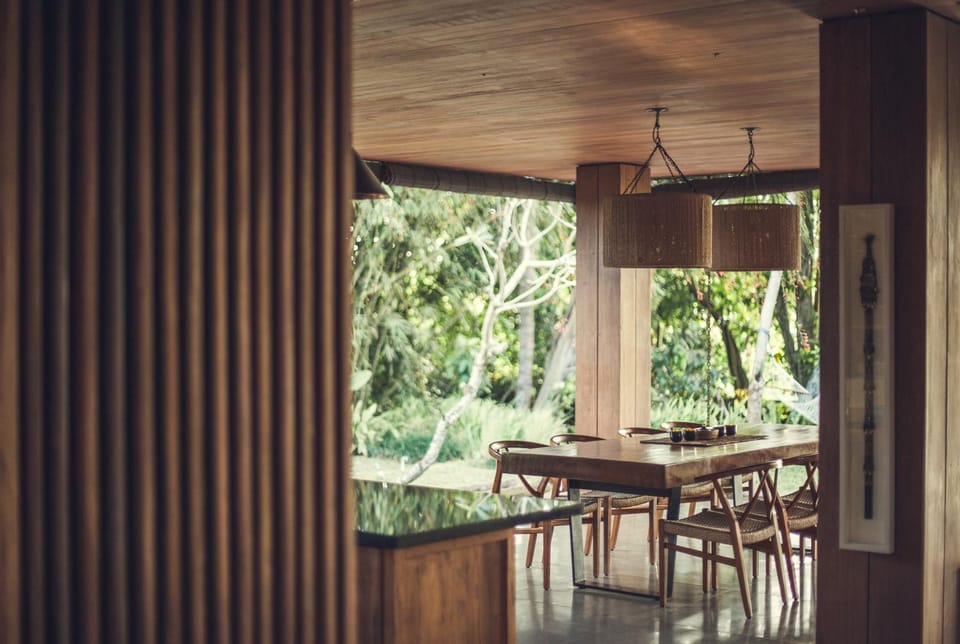 Restaurant/places to eat, Dining area