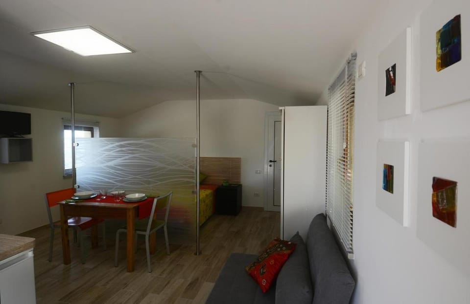 Living room, Dining area
