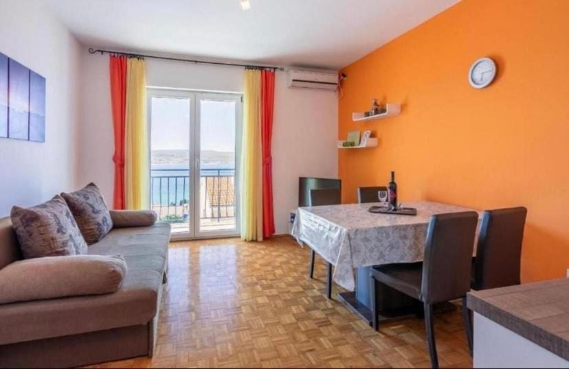 Mira A2 Apartment in Crikvenica