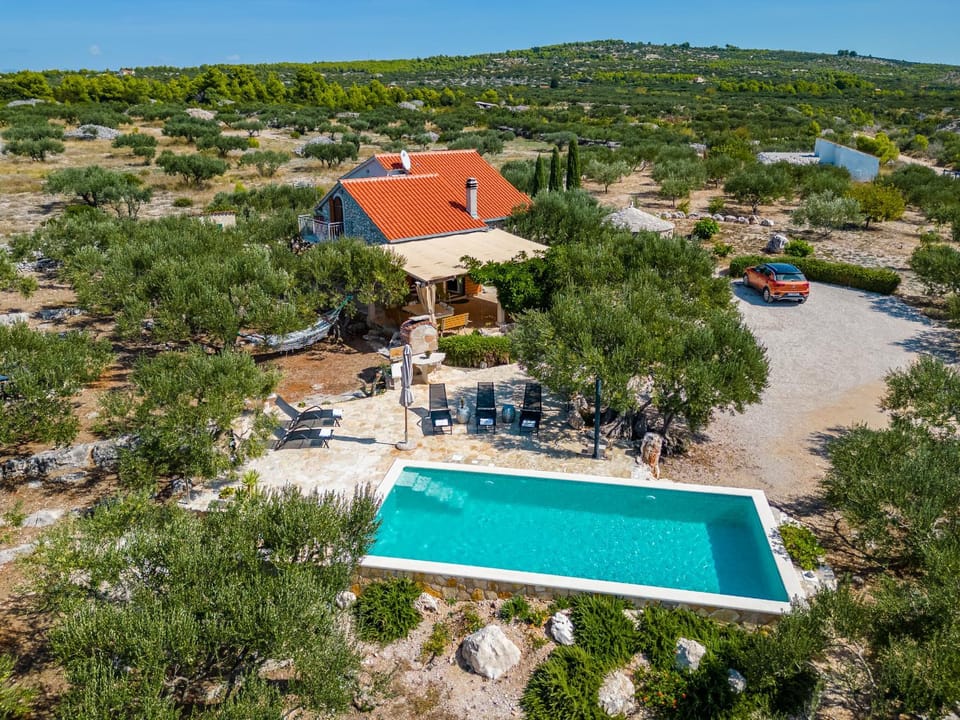 Holiday Home Kuća Sunca House in Split-Dalmatia County