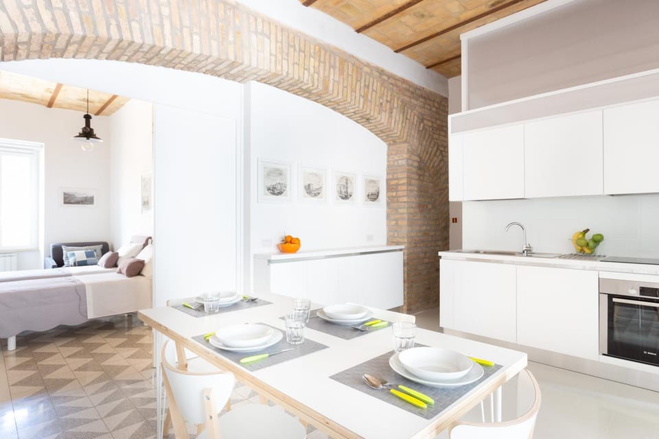 Kitchen or kitchenette, Living room, Dining area, Bedroom